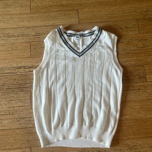 White Sleeveless V-Neck Sweater Vest Uniqlo